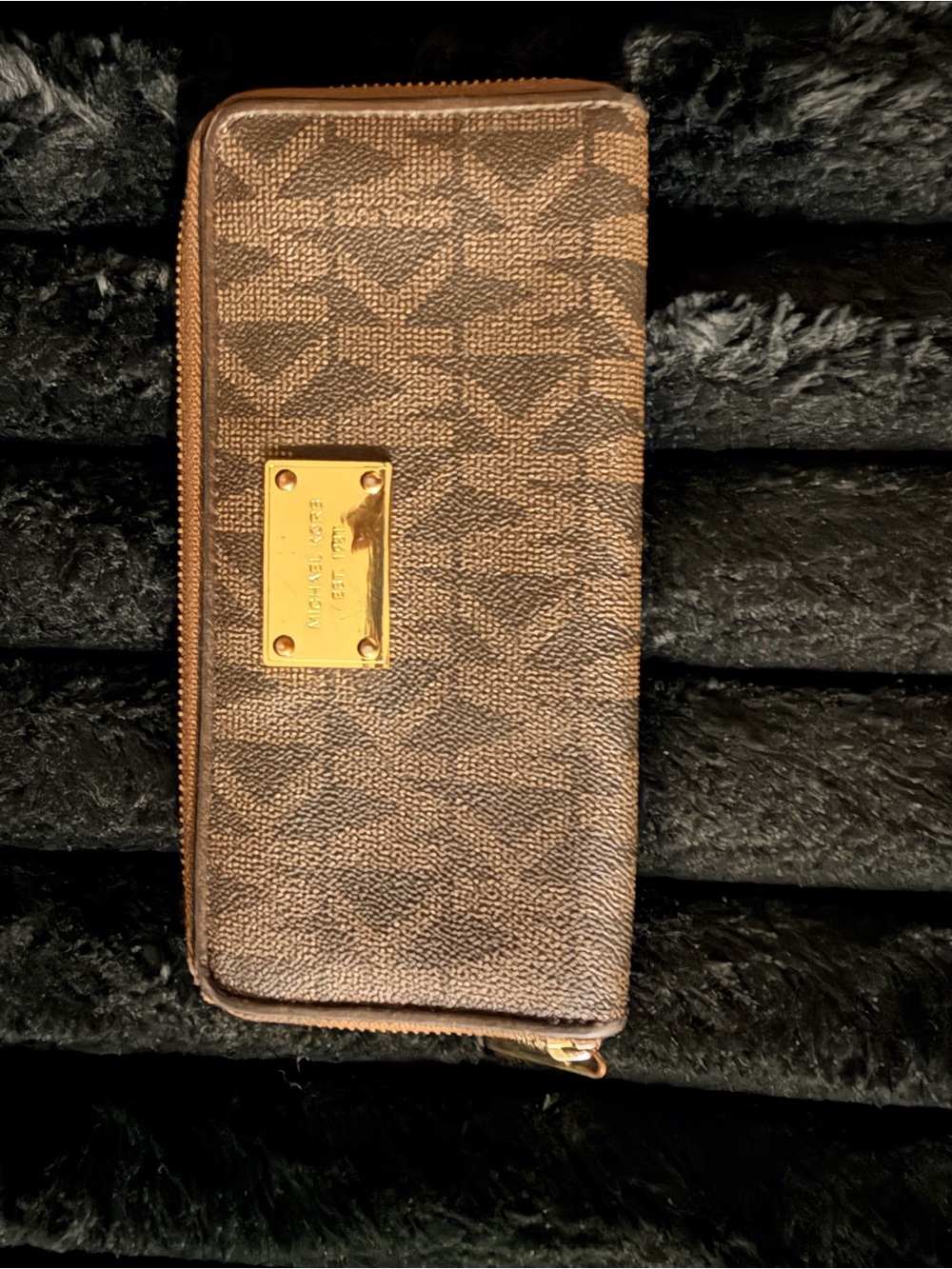 Michael Kors Jet Set Continental Wallet